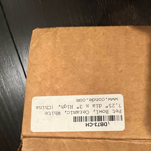 Whimsical White Ceramic Dog Bowl *NIB* MSRP:$19.99+tax - Picture 2 of 7